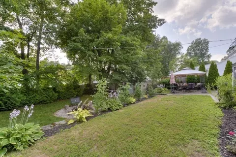 Exterior - 6 Stoneleigh Rd, Worcester, MA 01606 photo 7 of 10
