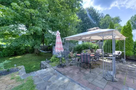 Exterior - 6 Stoneleigh Rd, Worcester, MA 01606 photo 6 of 10