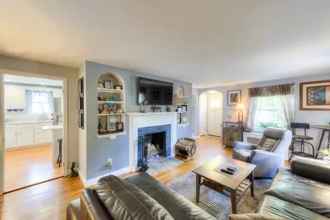 Other - 6 Stoneleigh Rd, Worcester, MA 01606 photo 2 of 5