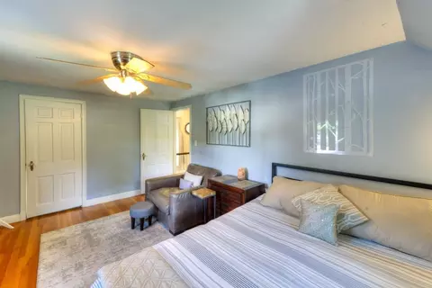 Bedroom - 6 Stoneleigh Rd, Worcester, MA 01606 photo 4 of 8