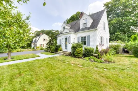 Exterior - 6 Stoneleigh Rd, Worcester, MA 01606 photo 2 of 10