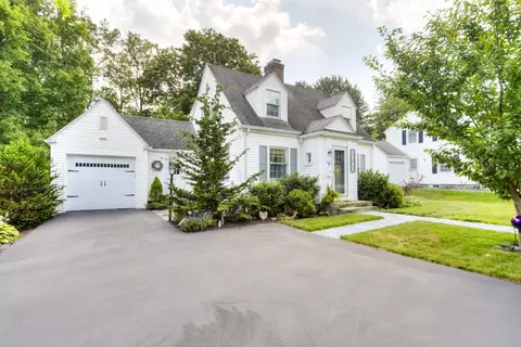 6 Stoneleigh Rd, Worcester, MA 01606