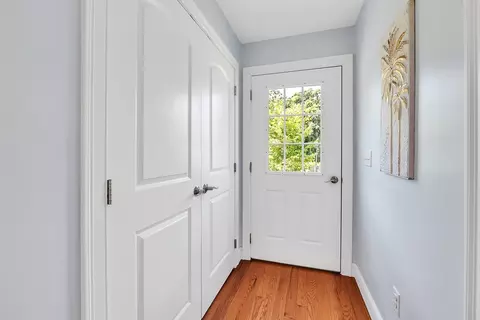 Entry Way - 11 Miller St, Athol, MA 01331 photo 4 of 5