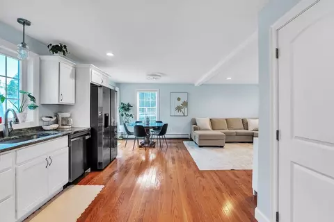 Entry Way - 11 Miller St, Athol, MA 01331 photo 1 of 5