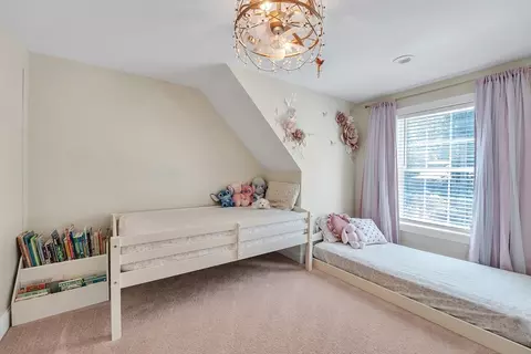 Bedroom - 11 Miller St, Athol, MA 01331 photo 2 of 6