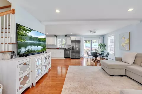Living - 11 Miller St, Athol, MA 01331 photo 1 of 2