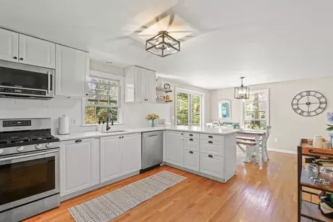 825 Cotuit, Mashpee, MA 02649 photo 3