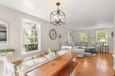 825 Cotuit, Mashpee, MA 02649 photo 9