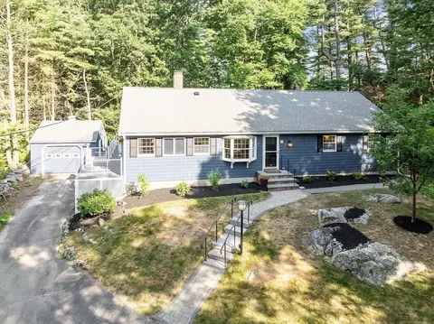 12 Spofford St, Newburyport, MA 01950