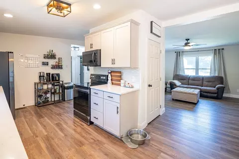 1184 School St, Webster, MA 01570 photo 6