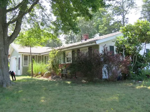 190 Kevin Rd, Brockton, MA 02302
