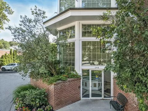 248 Albion St #211, Wakefield, MA 01880