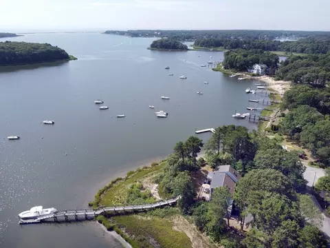 386 Mashpee Neck Rd, Mashpee, MA 02649 photo 28