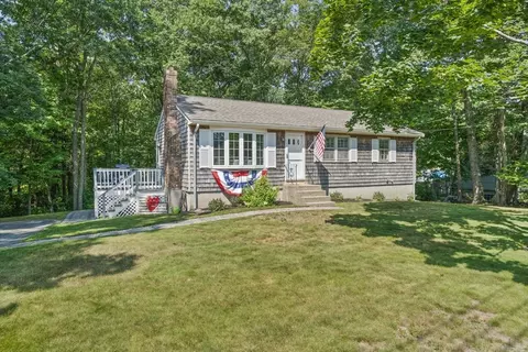 80 Old Mansion Ln, Whitman, MA 02382