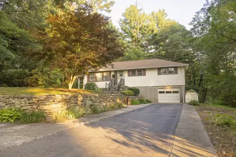35 Carleton Rd, Millbury, MA 01527