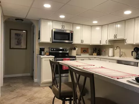 21 Shadowbrook Ln #3, Milford, MA 01757