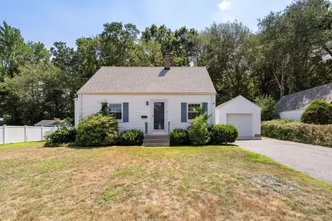 15 Indian Hill Rd, Arlington, MA 02476