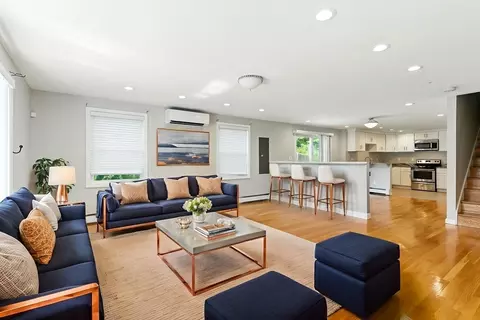 18 Holly Rd, Holbrook, MA 02343