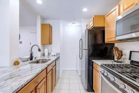 39 Broadway #208, Malden, MA 02148