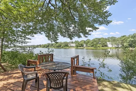 1 Lakeside Rd, Billerica, MA 01821