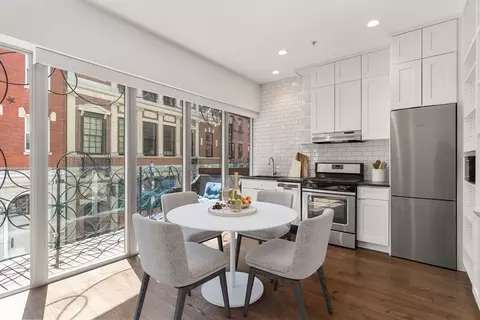 126 Salem St #1, Boston, MA 02113