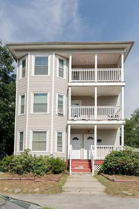26 Haynes St #1, Worcester, MA 01603