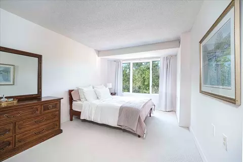 100 Rosemary Way #322, Needham, MA 02494