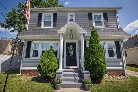 10 Spenstone, Cranston, RI 02910
