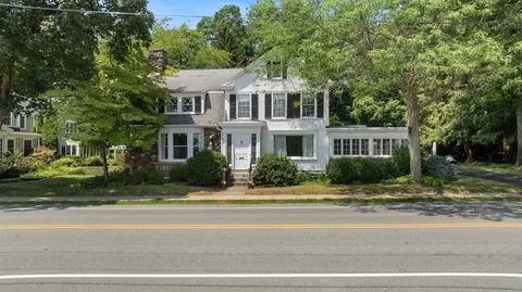 406 Main St, Amesbury, MA 01913