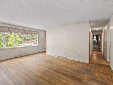 Living - 27 Old Jacobs Rd, Georgetown, MA 01833 photo 4 of 6