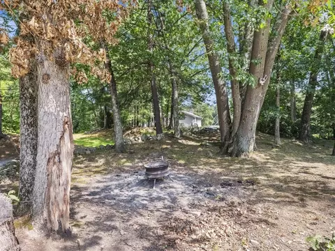 Exterior - 27 Old Jacobs Rd, Georgetown, MA 01833 photo 4 of 9