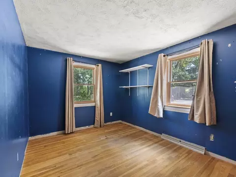 Bedroom - 27 Old Jacobs Rd, Georgetown, MA 01833 photo 3 of 6