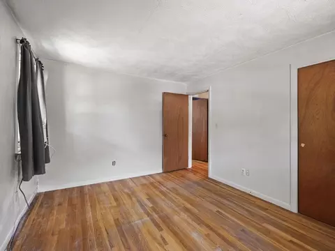 Bedroom - 27 Old Jacobs Rd, Georgetown, MA 01833 photo 6 of 6