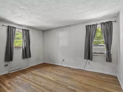 Bedroom - 27 Old Jacobs Rd, Georgetown, MA 01833 photo 5 of 6