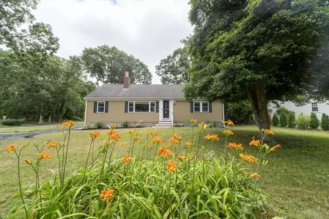 7 Arbeta, Hyannis, MA 02601