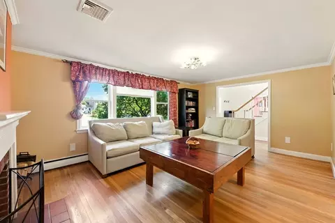 Living - 33 Highgate Rd, Framingham, MA 01701 photo 3 of 3