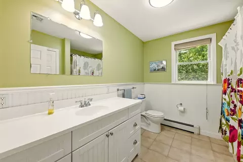 Bath - 33 Highgate Rd, Framingham, MA 01701 photo 3 of 3