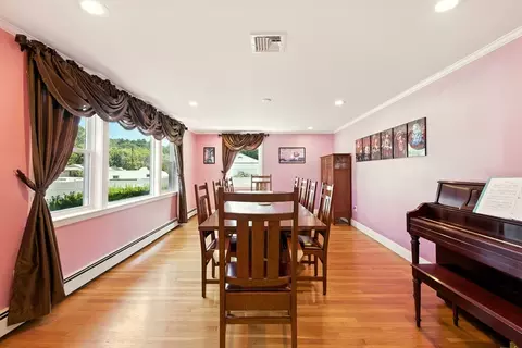 Dining - 33 Highgate Rd, Framingham, MA 01701 photo 3 of 5