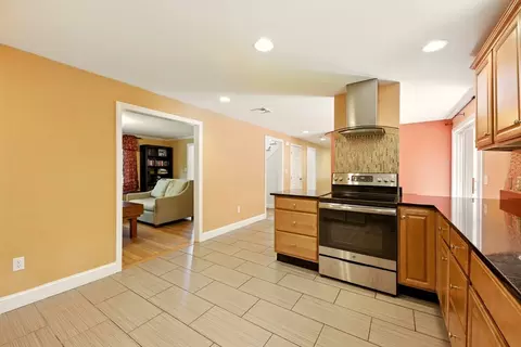 Kitchen - 33 Highgate Rd, Framingham, MA 01701 photo 3 of 3