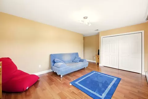 Bedroom - 33 Highgate Rd, Framingham, MA 01701 photo 5 of 8