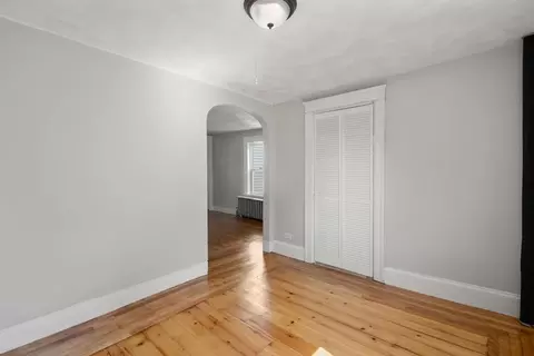 Entry Way - 337 Boston Rd, Sutton, MA 01590 photo 4 of 6