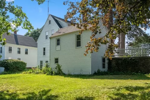 Exterior - 337 Boston Rd, Sutton, MA 01590 photo 12 of 14