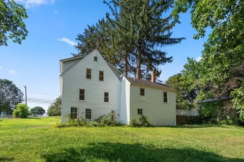 Exterior - 337 Boston Rd, Sutton, MA 01590 photo 10 of 14