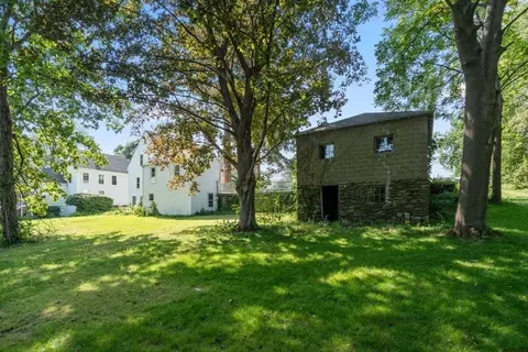 Exterior - 337 Boston Rd, Sutton, MA 01590 photo 13 of 14