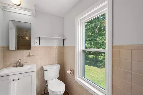 Bath - 337 Boston Rd, Sutton, MA 01590 photo 1 of 2