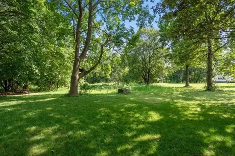 Exterior - 337 Boston Rd, Sutton, MA 01590 photo 14 of 14