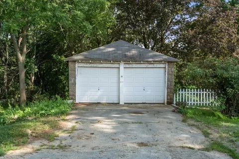 Exterior - 337 Boston Rd, Sutton, MA 01590 photo 5 of 14