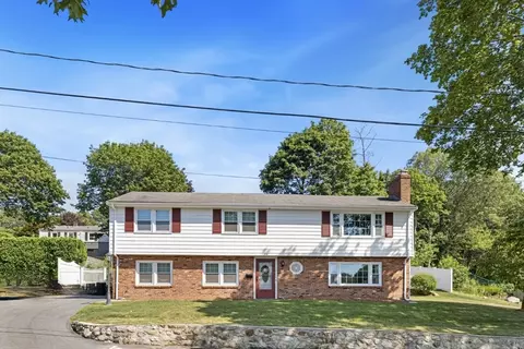 44 Blueridge Ave, Saugus, MA 01906