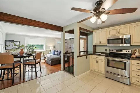 293 Laurelton St, Springfield, MA 01109 photo 20