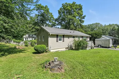293 Laurelton St, Springfield, MA 01109 photo 11